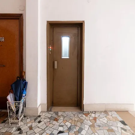 Casa Arenula By Domusextra