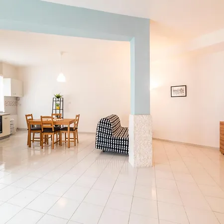 Appartement Casa Arenula By Domusextra Napels